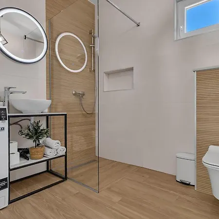 Pet Friendly In Rascane Gomila